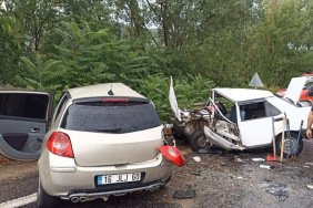 BURSA'DA KAYGANLAŞAN YOLDA TRAFİK KAZASI: 1 ÖLÜ, 3 YARALI