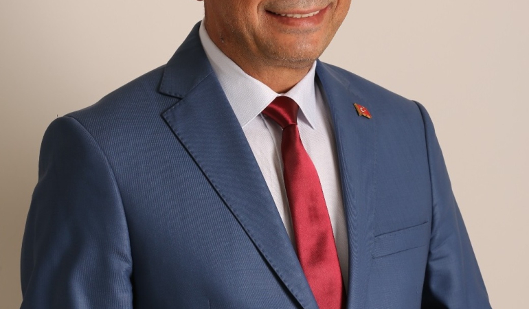 HARUN SAK GÜLEN POZ 1
