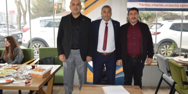 HÜRRİYETÇİ EĞİTİM SEN (5)