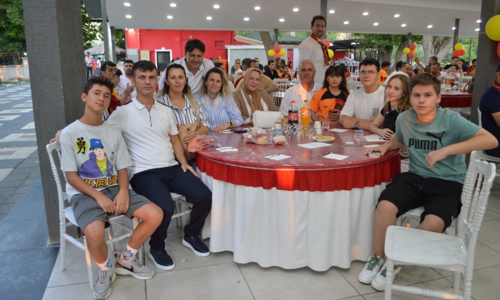 1000x600-qxnk-sampiyona-yakisir-kutlama